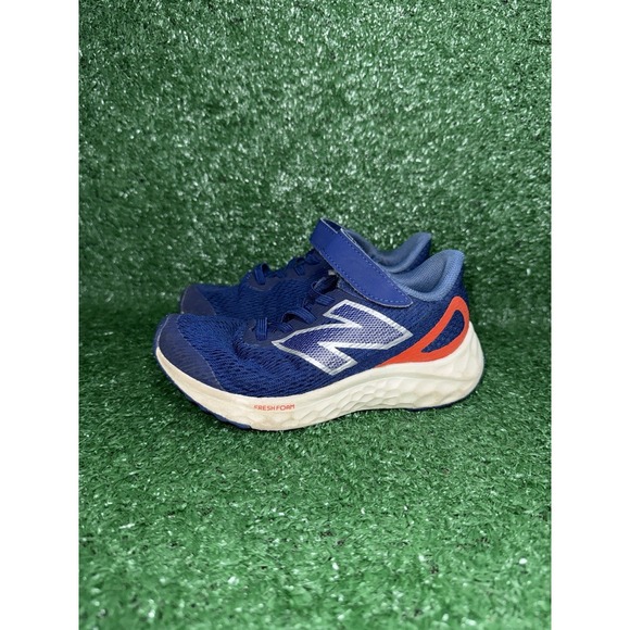 New Balance Arishi v4 Toddler Size 11C Blue Red Walking Shoes PreSchool Sneakers - Picture 3 of 9